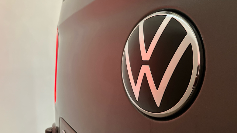 Volkswagen Transporter T32 Swb Electric 160kW 65kWh Commerce Pro Van Auto